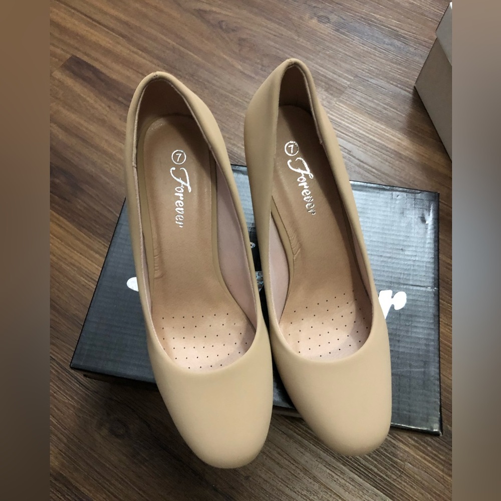 Heels 👠 - Picture 6 of 8